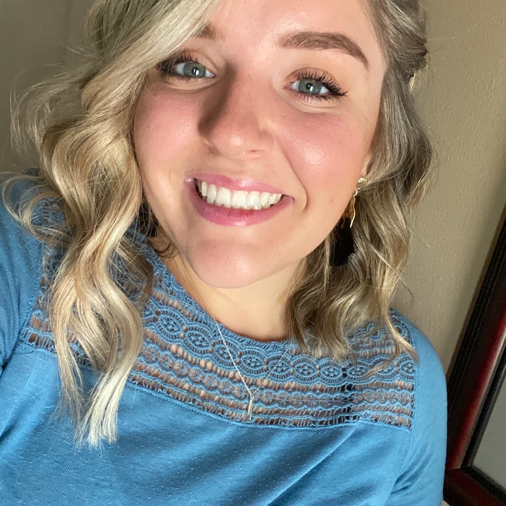 Meet your Posher, Nicole